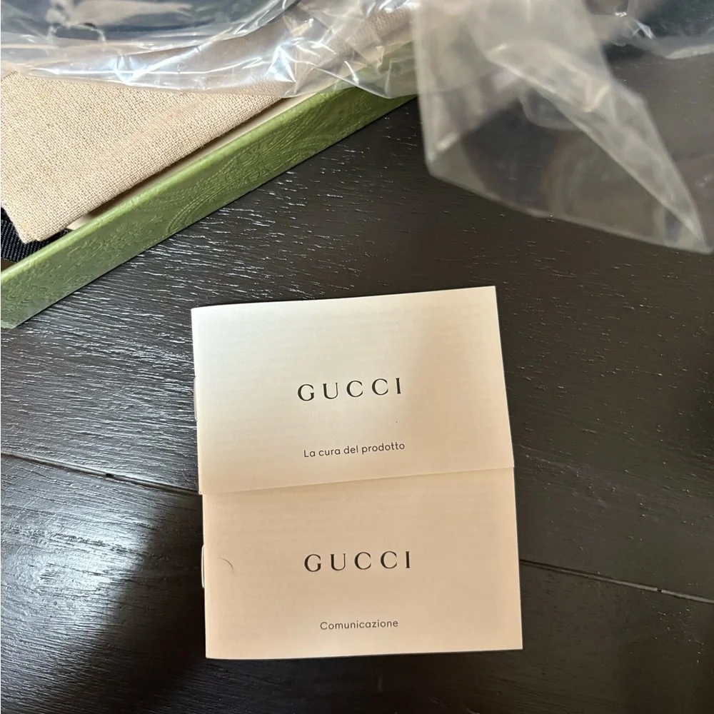 Gucci Black Leather Heels with Gold Horsebit - Picture 9 of 14